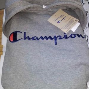 Boys champion sweater size Large